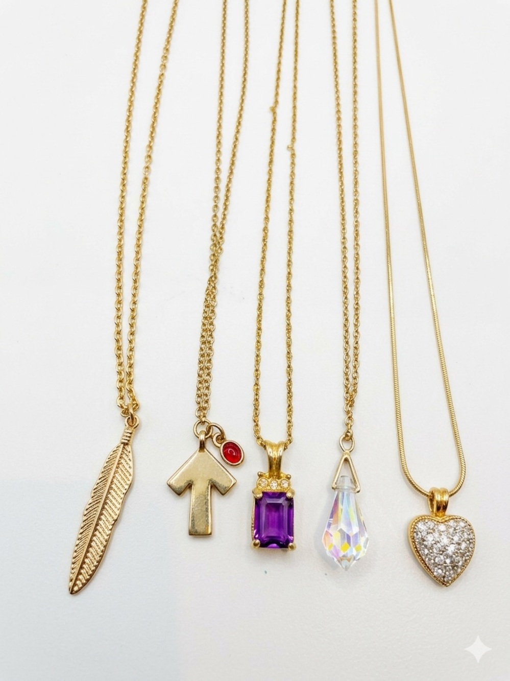 Sarah Coventry and other Women's Pendant Necklaces Lot